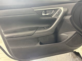 2017 Nissan Altima thumbnail – Palmetto Bay, FL – 33
