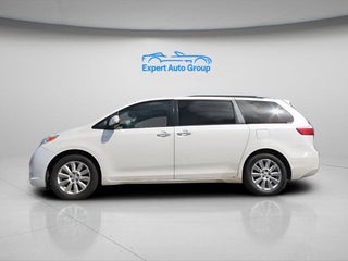 2017 Toyota Sienna thumbnail – Pompano Beach, FL – 9