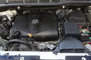2017 Toyota Sienna thumbnail – Pompano Beach, FL – 38