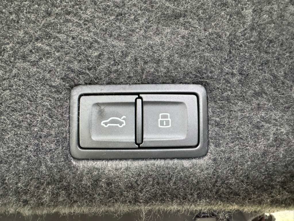 2022 Lamborghini Urus Base
                                    for sale in Ft. Lauderdale, FL – photo 41