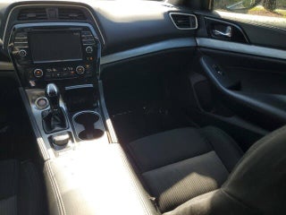 2017 Nissan Maxima thumbnail – Davie, FL – 14