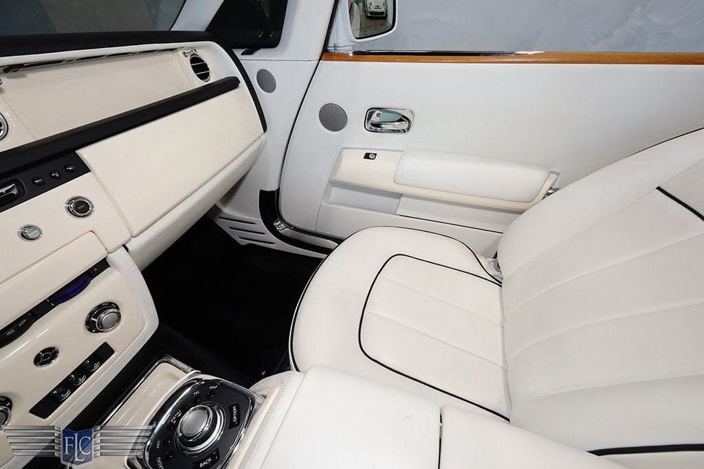 2017 Rolls-Royce Phantom Drophead Coupe Base
                                    for sale in Fort Lauderdale, FL – photo 147