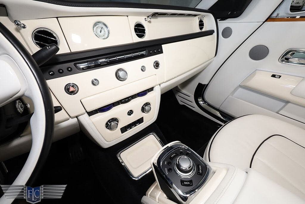 2017 Rolls-Royce Phantom Drophead Coupe Base
                                    for sale in Fort Lauderdale, FL – photo 148