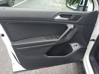 2021 Volkswagen Tiguan thumbnail – Miami, FL – 22
