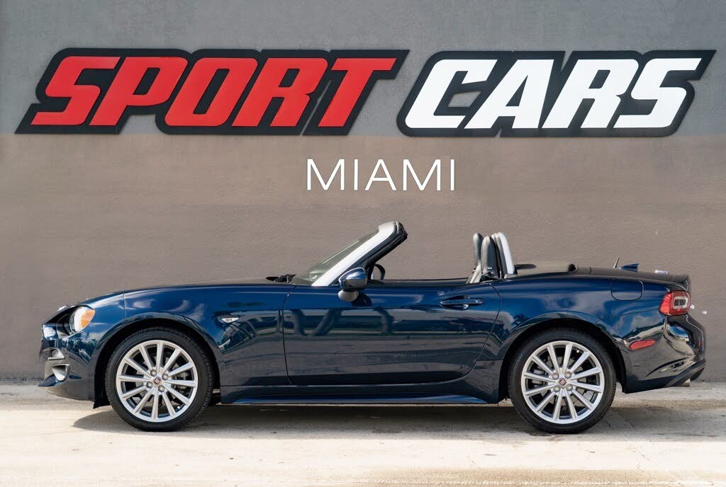 2018 FIAT 124 Spider Lusso
                                    for sale in Miami, FL – photo 9