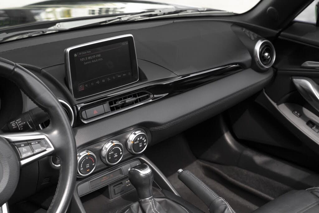 2018 FIAT 124 Spider Lusso
                                    for sale in Miami, FL – photo 19