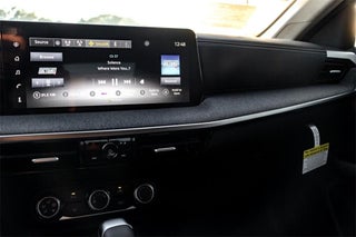 Image of 2025 Nissan Kicks