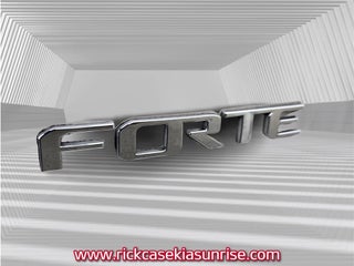 2017 Kia Forte thumbnail – Fort Lauderdale, FL – 7