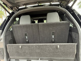 2018 Land Rover Discovery thumbnail – Pompano Beach, FL – 17