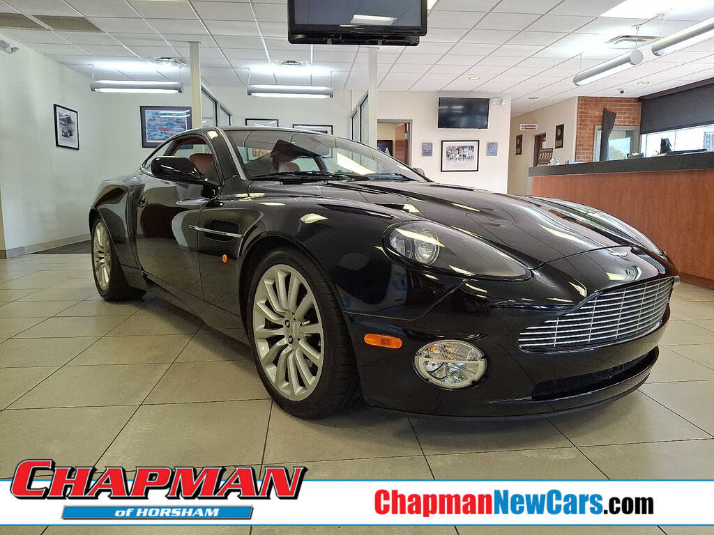 Aston Martin V12 Vanquish