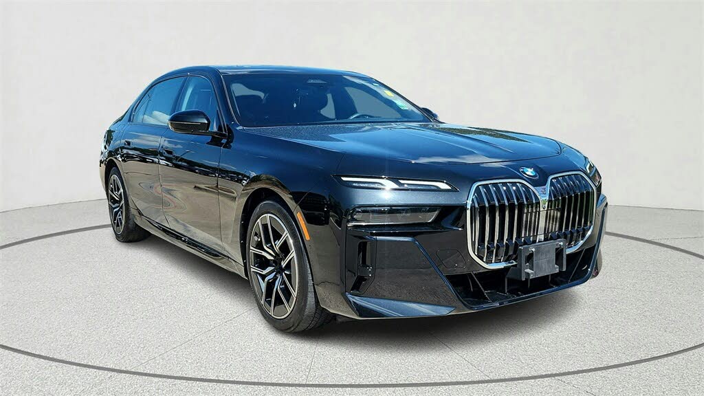 BMW 7 Series G70 (7th Gen) 740i