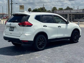 2017 Nissan Rogue thumbnail – Miami, FL – 8