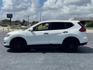 2017 Nissan Rogue thumbnail – Miami, FL – 4
