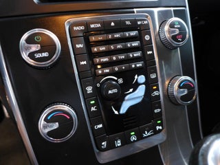 2017 Volvo V60 thumbnail – Pompano Beach, FL – 36