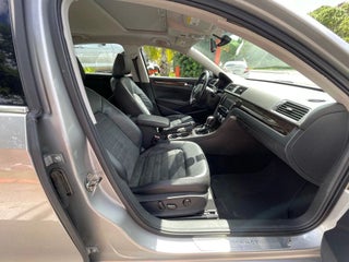 2014 Volkswagen Passat thumbnail – Miami, FL – 13