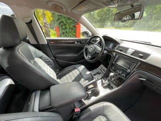 2014 Volkswagen Passat thumbnail – Miami, FL – 15