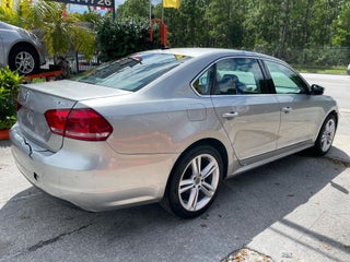 2014 Volkswagen Passat thumbnail – Miami, FL – 5
