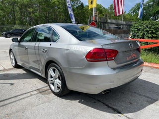 2014 Volkswagen Passat thumbnail – Miami, FL – 4