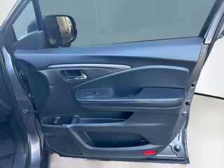 2018 Honda Pilot thumbnail – Miami, FL – 101