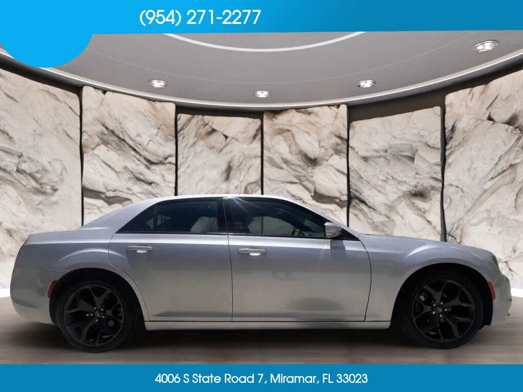 2021 Chrysler 300 S V6
                                    for sale in Miramar, FL – photo 4