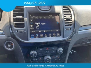 2021 Chrysler 300 thumbnail – Miramar, FL – 12