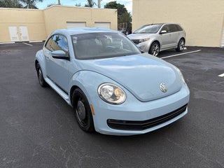 2013 Volkswagen Beetle thumbnail – Pompano Beach, FL – 21