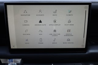2023 Land Rover Defender thumbnail – Pompano Beach, FL – 34