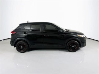 Image of 2024 Nissan Kicks