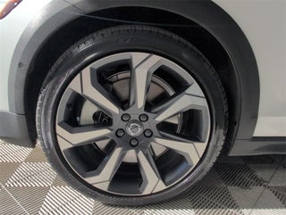 2021 Volvo V60 Cross Country thumbnail – Delray Beach, FL – 21