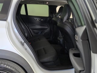 2021 Volvo V60 Cross Country thumbnail – Delray Beach, FL – 16