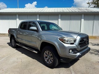2018 Toyota Tacoma thumbnail – Oakland Park, FL – 7