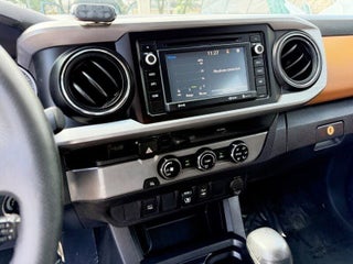 2018 Toyota Tacoma thumbnail – Oakland Park, FL – 20