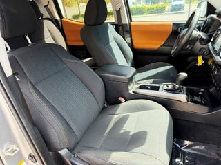 2018 Toyota Tacoma thumbnail – Oakland Park, FL – 15