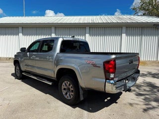 2018 Toyota Tacoma thumbnail – Oakland Park, FL – 3