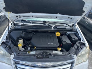 2014 Chrysler Town and Country thumbnail – Homestead, FL – 4