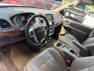 2014 Chrysler Town and Country thumbnail – Homestead, FL – 6