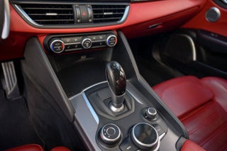 2017 Alfa Romeo Giulia thumbnail – Miami, FL – 18