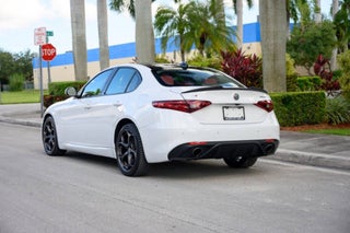 2017 Alfa Romeo Giulia thumbnail – Miami, FL – 7
