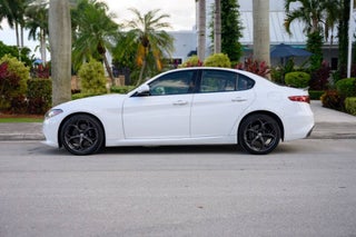 2017 Alfa Romeo Giulia thumbnail – Miami, FL – 5