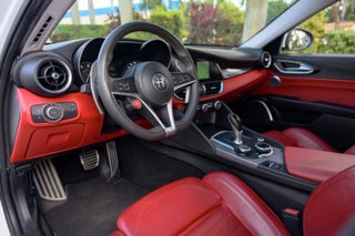 2017 Alfa Romeo Giulia thumbnail – Miami, FL – 11
