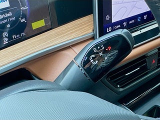 2025 Volkswagen Tiguan thumbnail – Miami, FL – 14