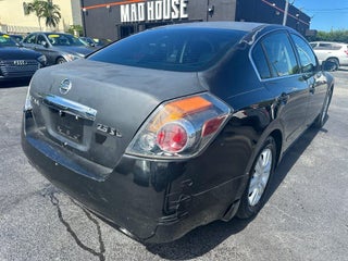 2011 Nissan Altima thumbnail – Davie, FL – 8