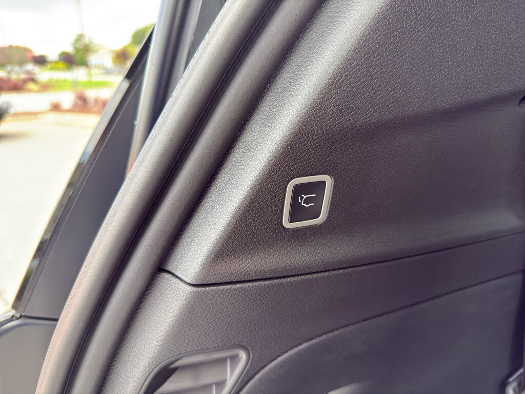 2026 Chrysler Voyager