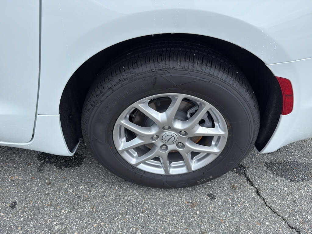 2026 Chrysler Voyager