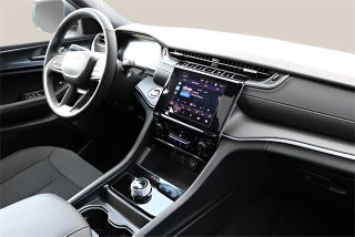 Image of 2025 Jeep Grand Cherokee