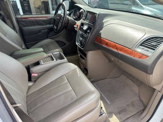 2014 Chrysler Town and Country thumbnail – Homestead, FL – 14