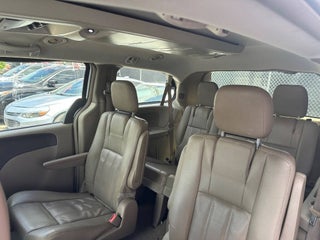 2014 Chrysler Town and Country thumbnail – Homestead, FL – 10