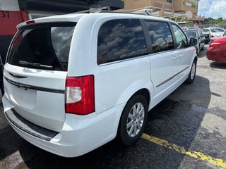 2014 Chrysler Town and Country thumbnail – Homestead, FL – 12