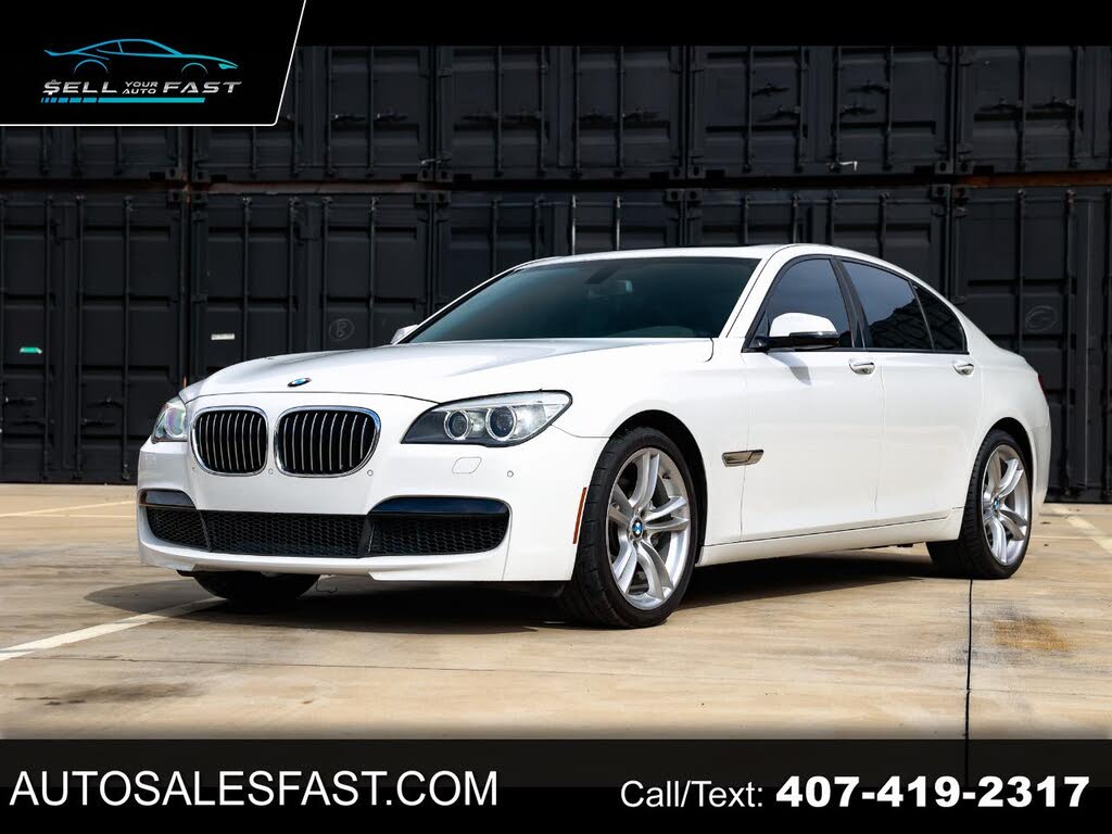 BMW 7 Series F01/F02/F03 (5th Gen) Facelift 740i