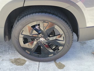 2025 Volkswagen Taos thumbnail – Coconut Creek, FL – 5